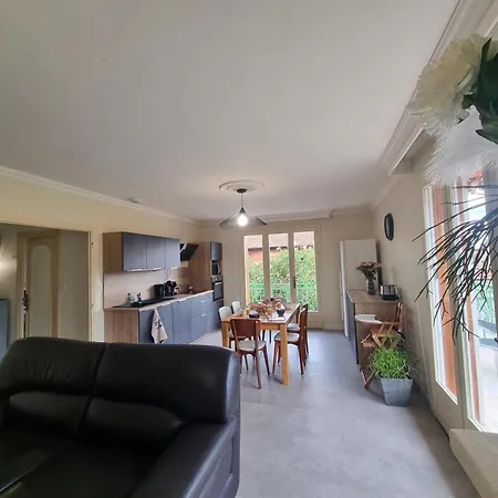 Semesterbostad Spacieux Avec Terrasse, Cheminee, Wifi Et Parking A - Fr-1-496-337 *