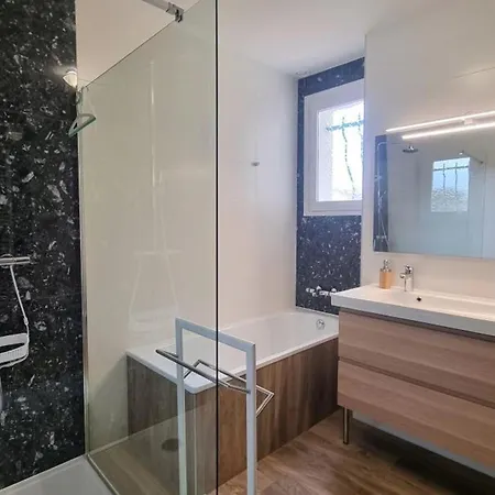 Spacieux Avec Terrasse, Cheminee, Wifi Et Parking A - Fr-1-496-337