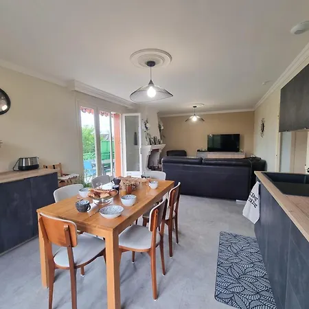 Spacieux Avec Terrasse, Cheminee, Wifi Et Parking A - Fr-1-496-337 Vakantiehuis *