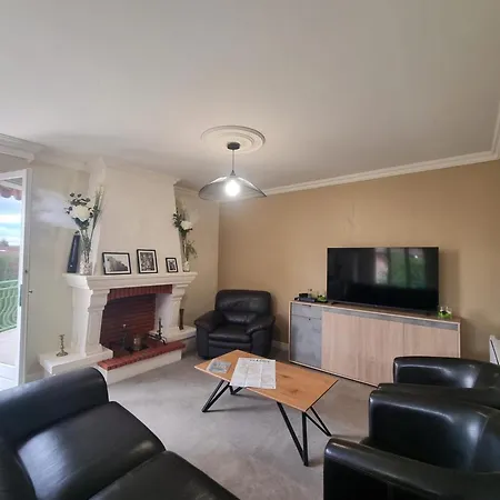 Spacieux Avec Terrasse, Cheminee, Wifi Et Parking A - Fr-1-496-337 Vakantiehuis *
