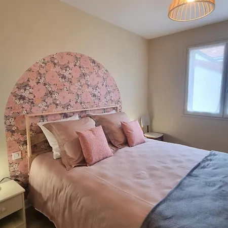 Vakantiehuis Spacieux Avec Terrasse, Cheminee, Wifi Et Parking A - Fr-1-496-337 Roanne